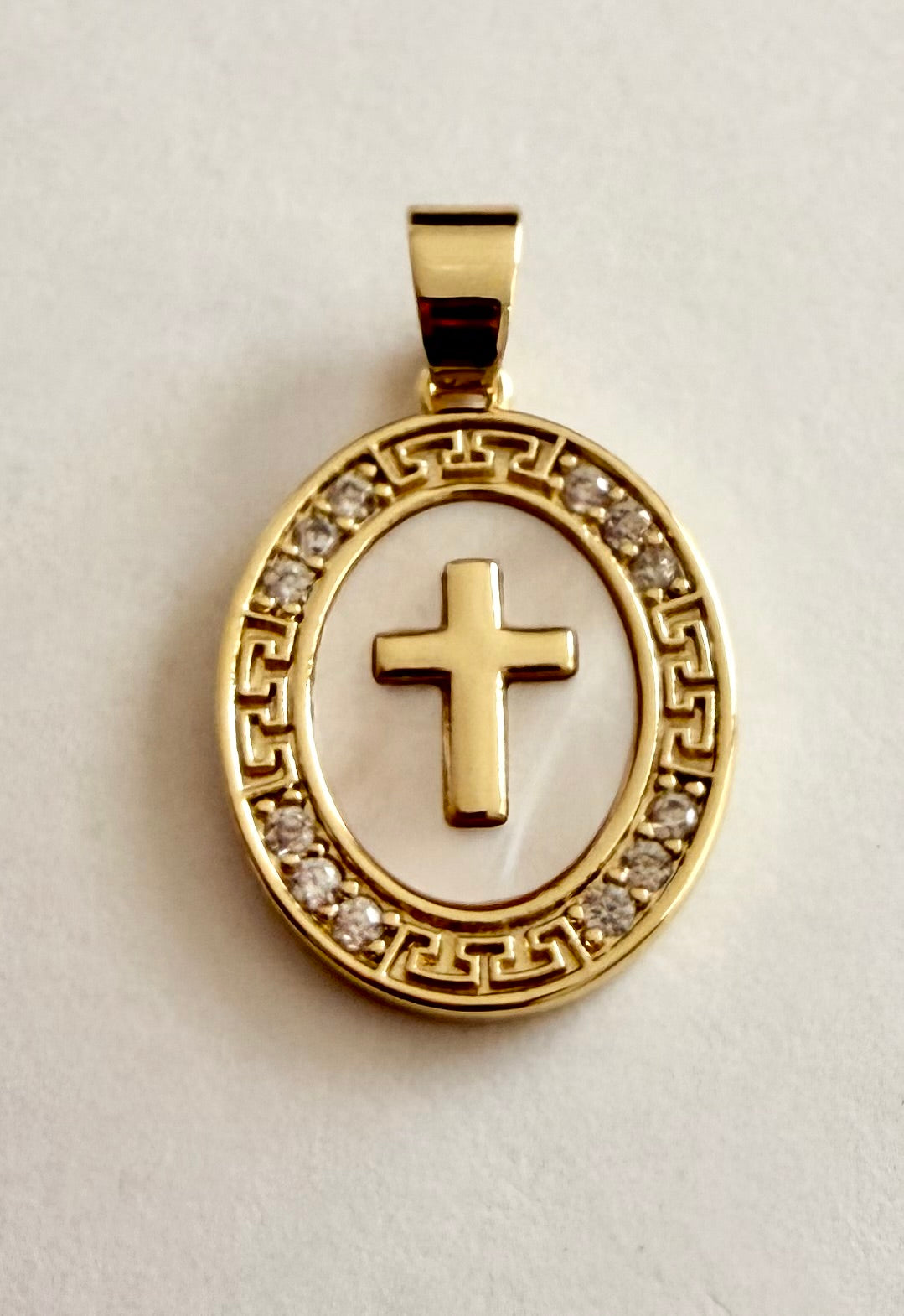 Shell Cameo Cross