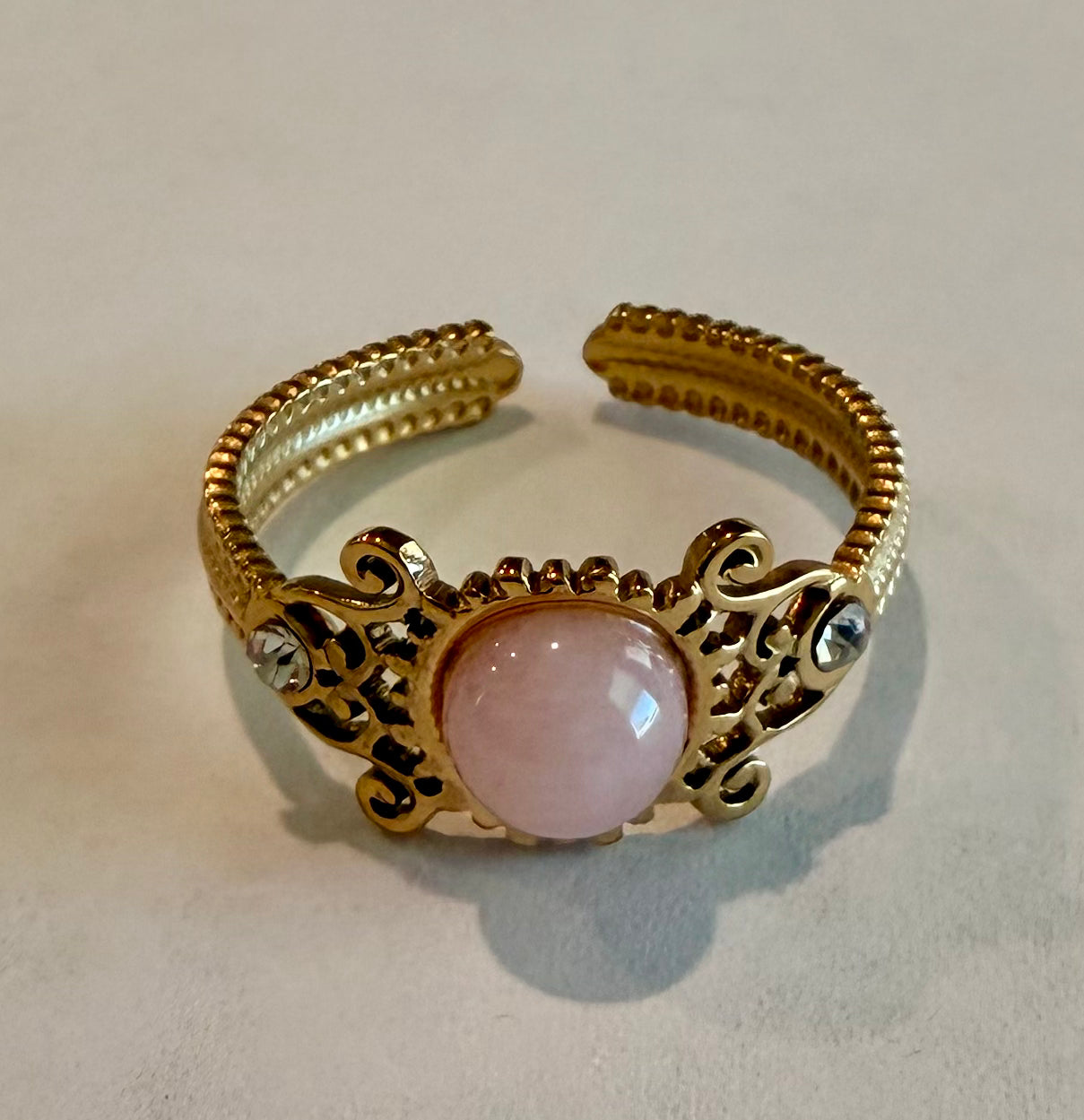 Vintage Circle Crystal Ring