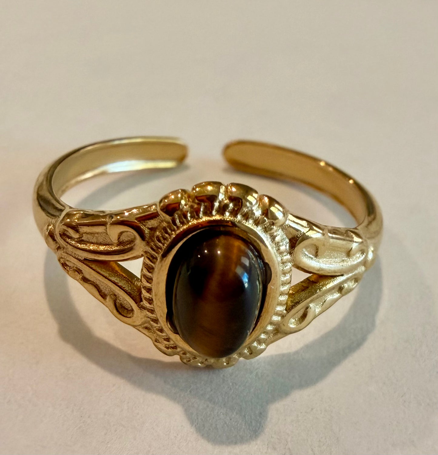 Vintage Oval Crystal Ring