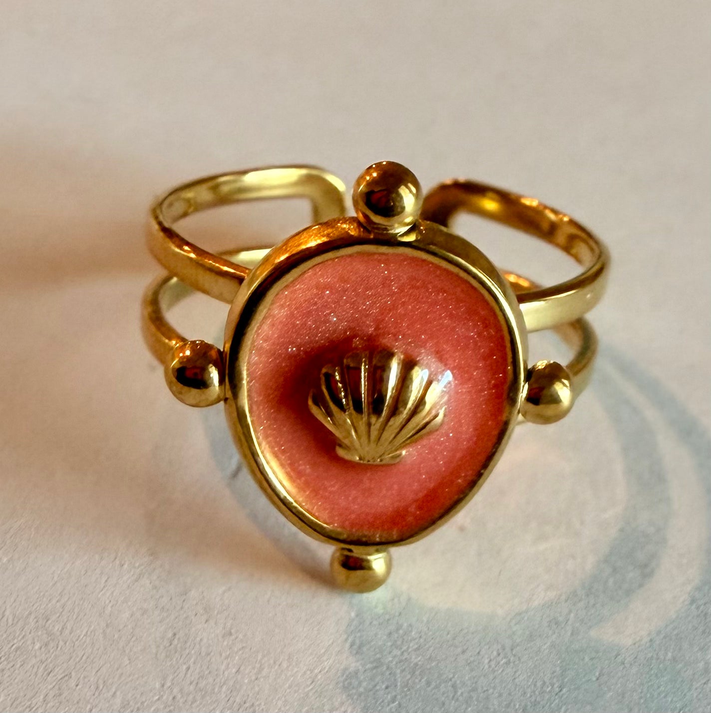 Enamel Clam Shell Ring