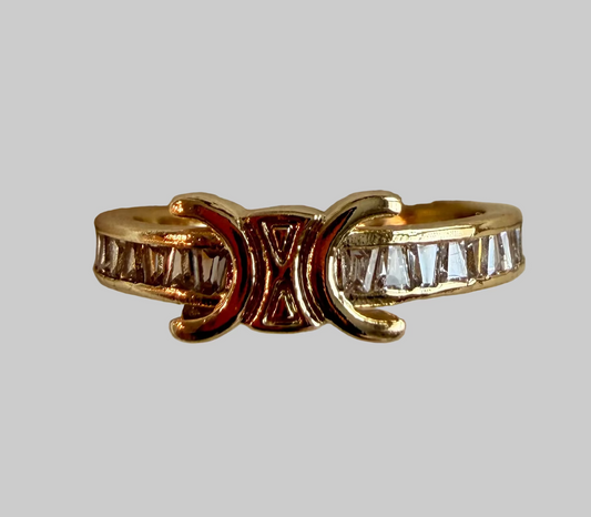 Iconic Double C Ring