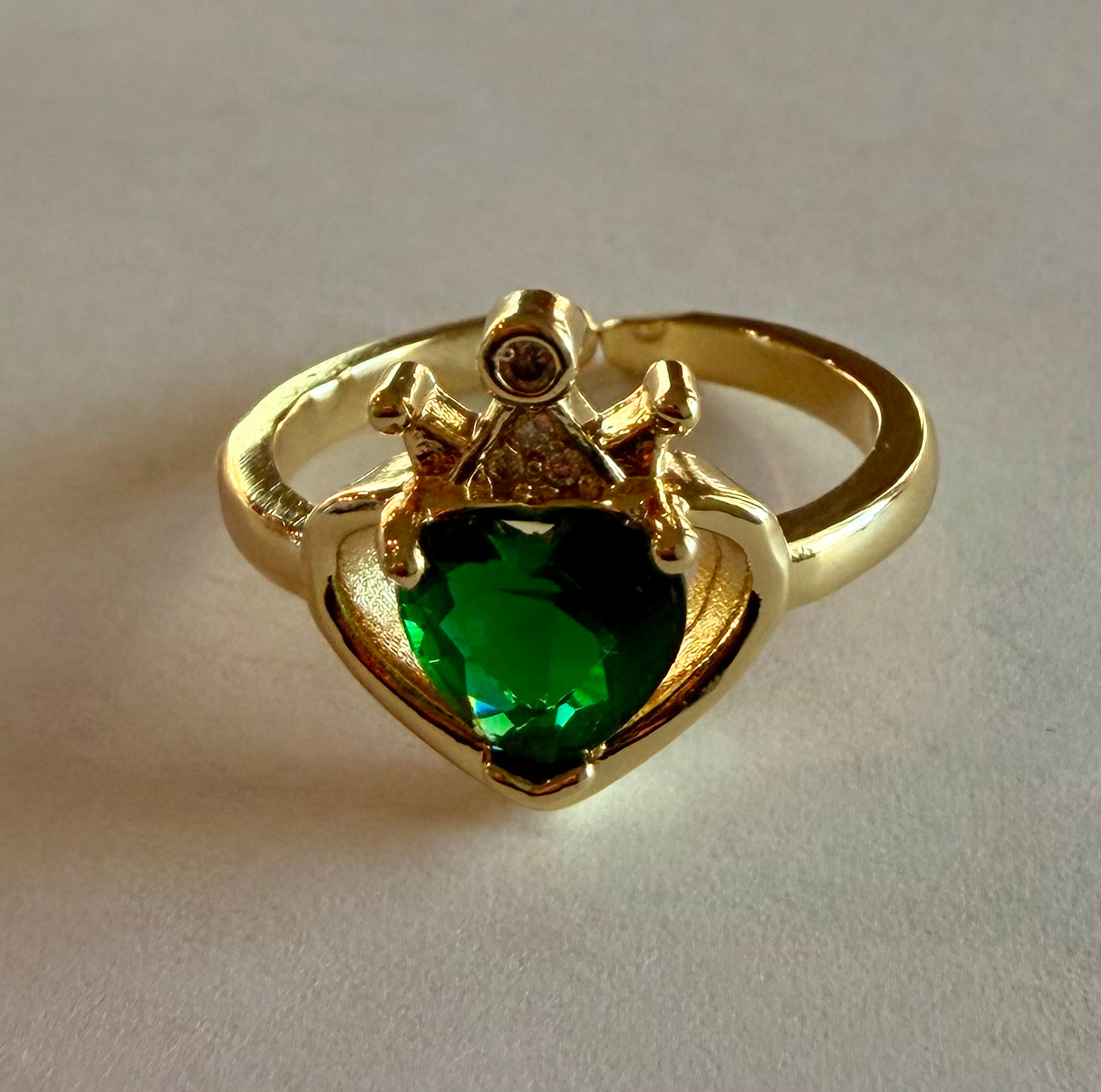 Queen of Heart Ring